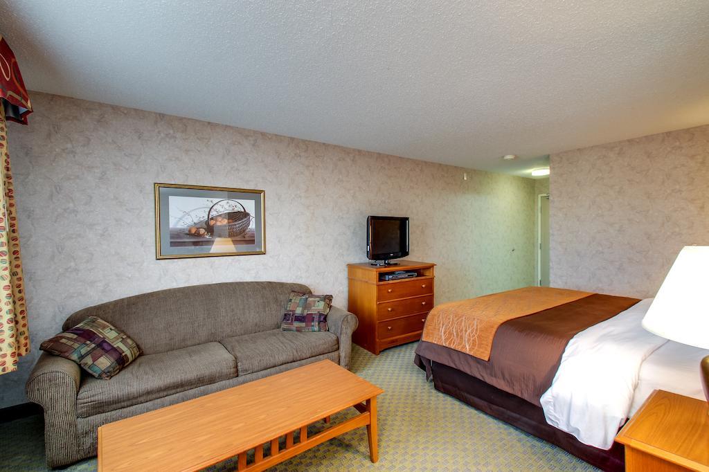 Everspring Inn & Suites Oskaloosa Room photo